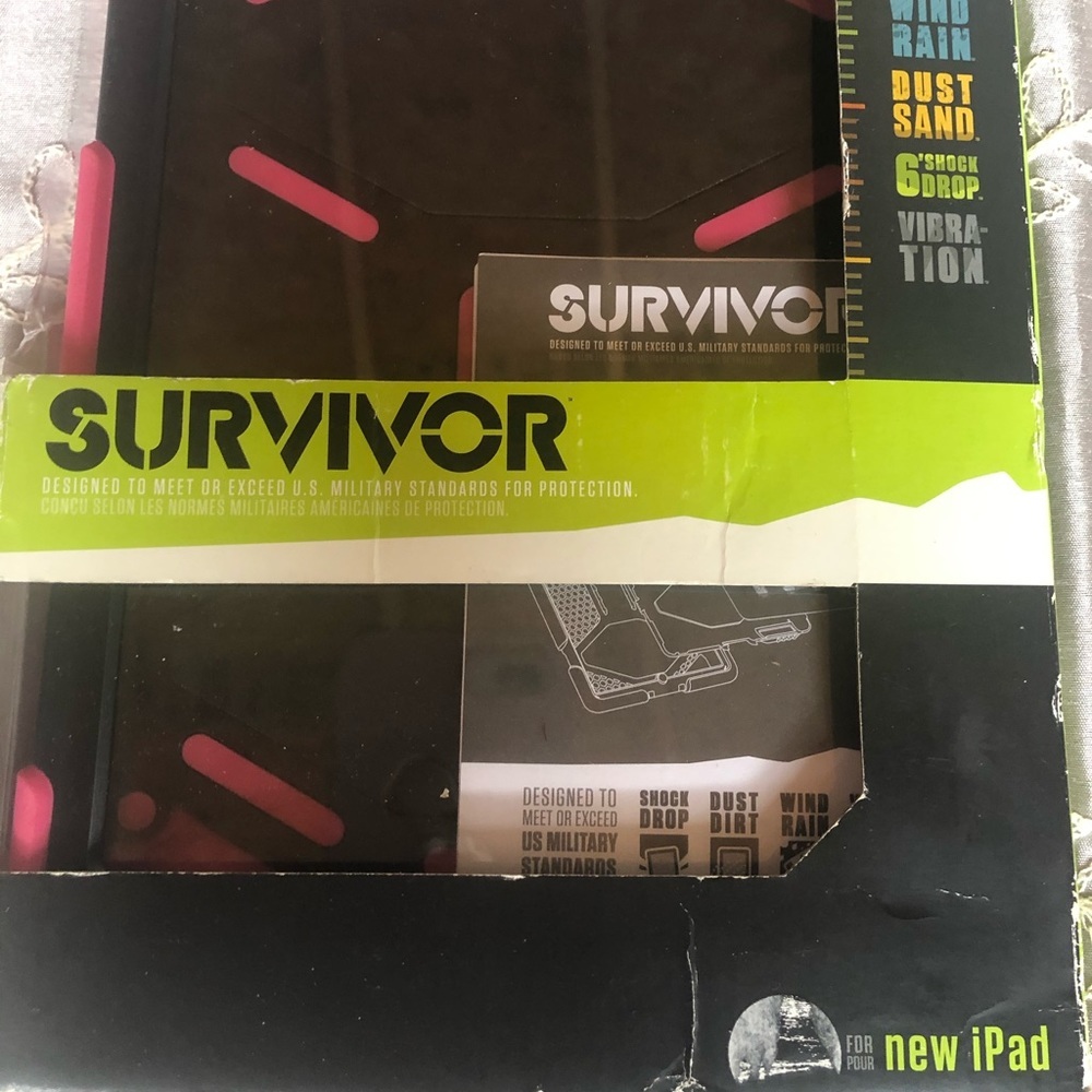 Griffin survivor iPad clover NWT 🎈